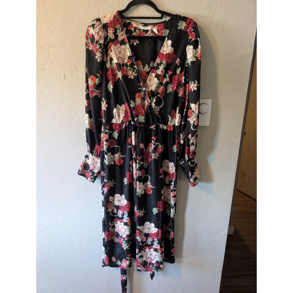 Chelsea & Violet Floral Wrap Dress M Black Red Long Sleeve Boho Midi Tie Waist